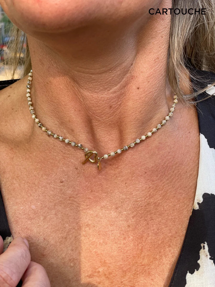 Ketting - Zandkleurige Kralen Yehwang