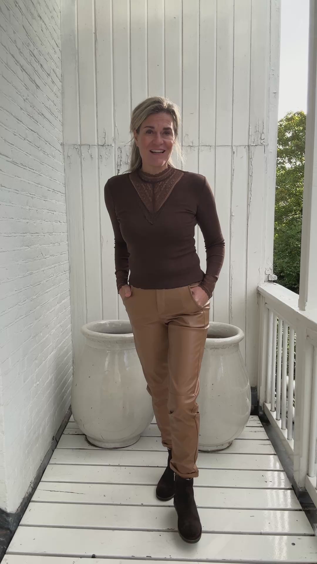 Video laden: Top lange mouw - Sara