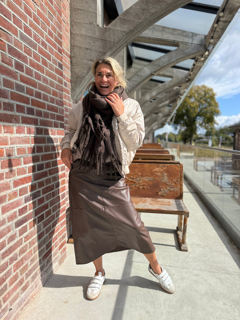 Rok - Tokyo - Cartouche by Suus