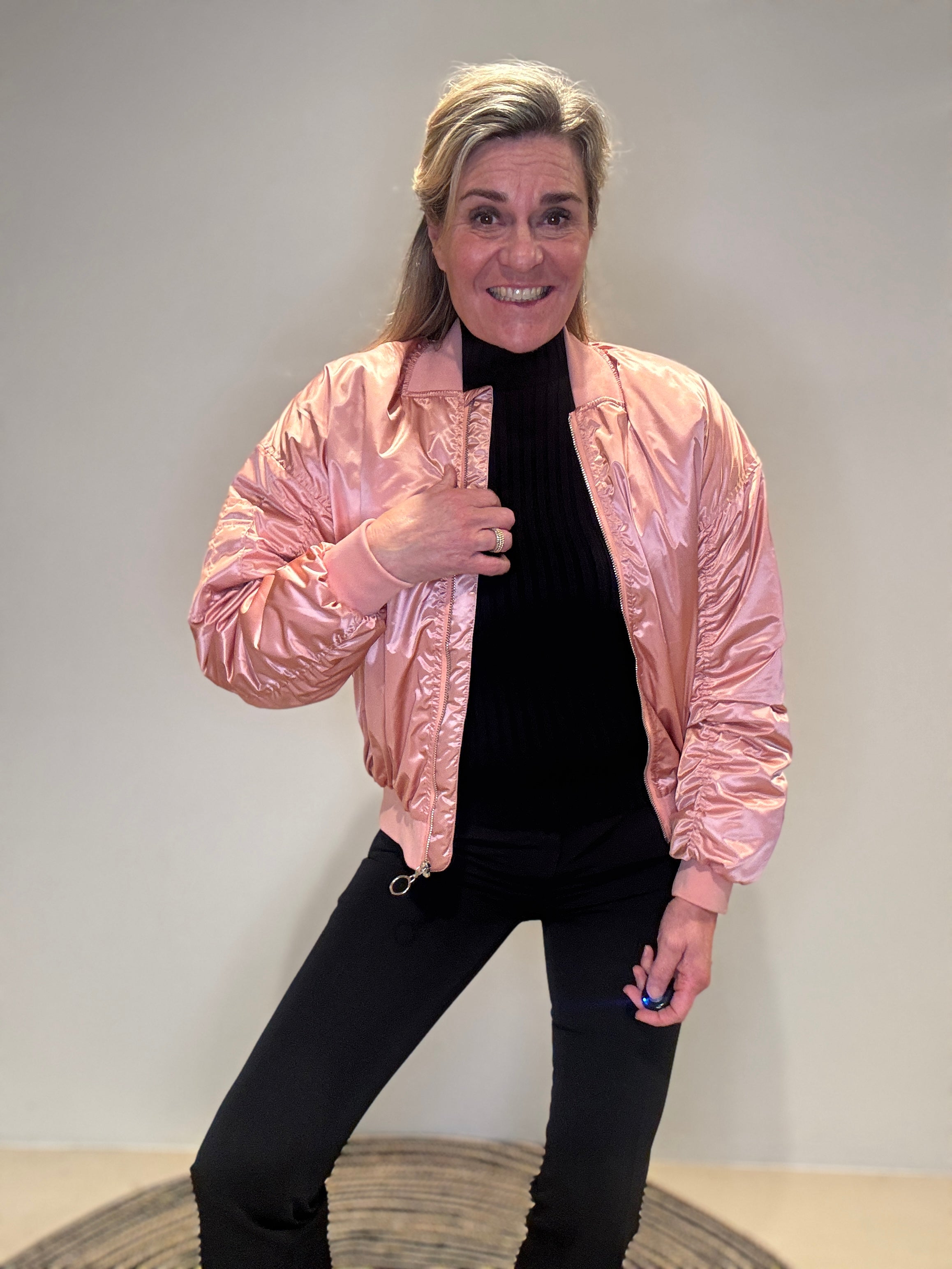 Bomber - Olivia - Cartouche by Suus