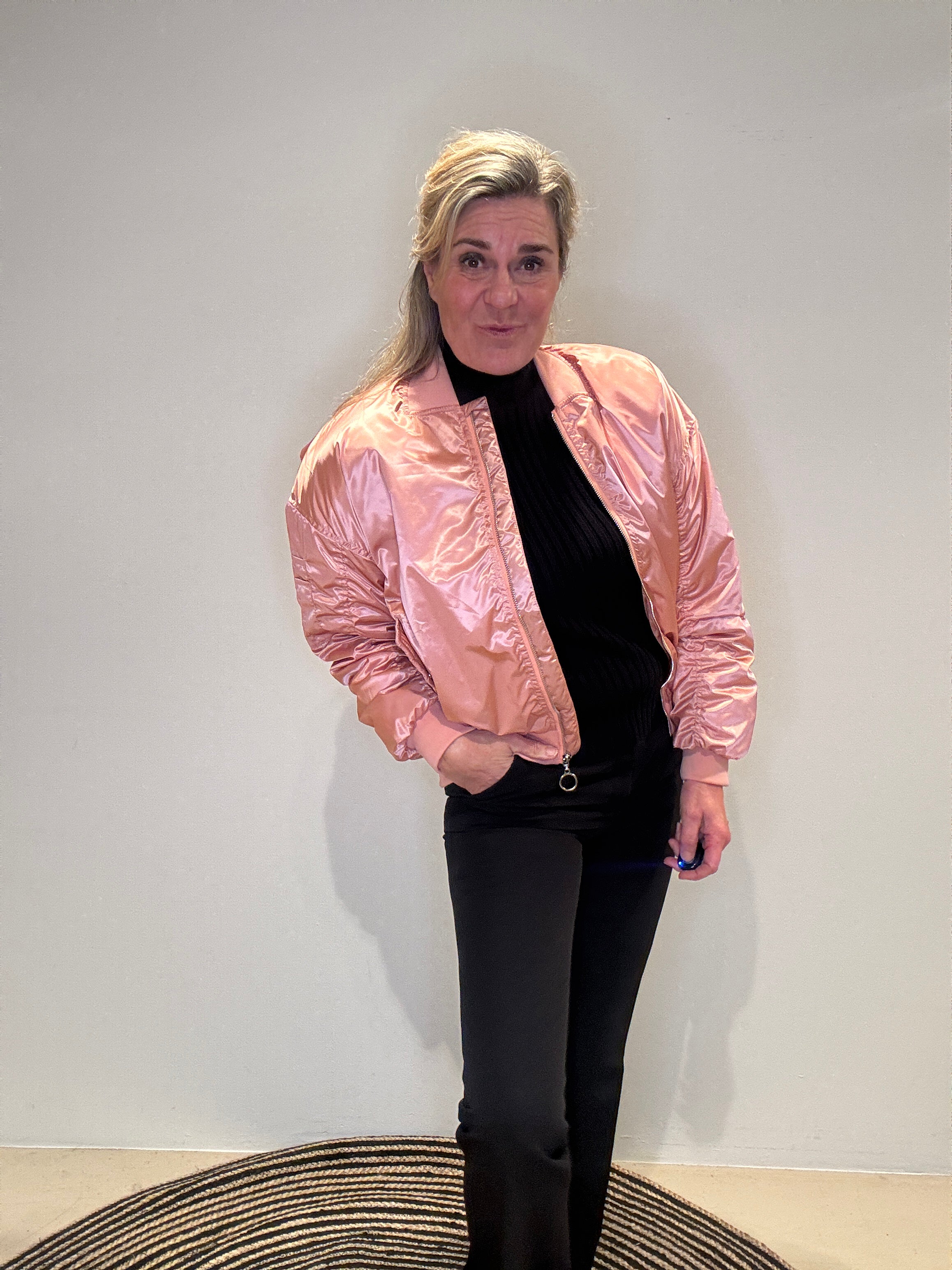 Bomber - Olivia - Cartouche by Suus