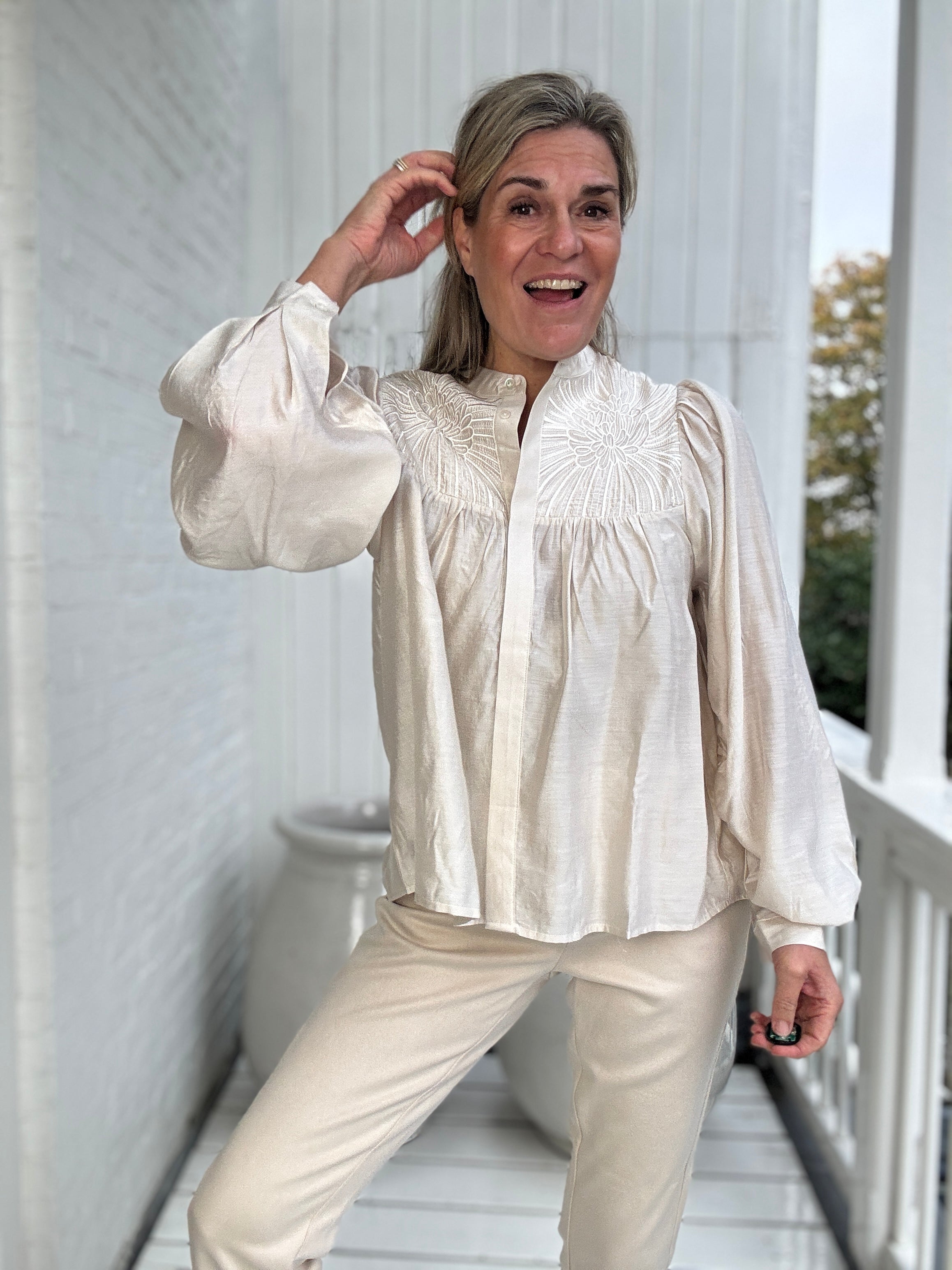 Julia Blouse - NUKUS