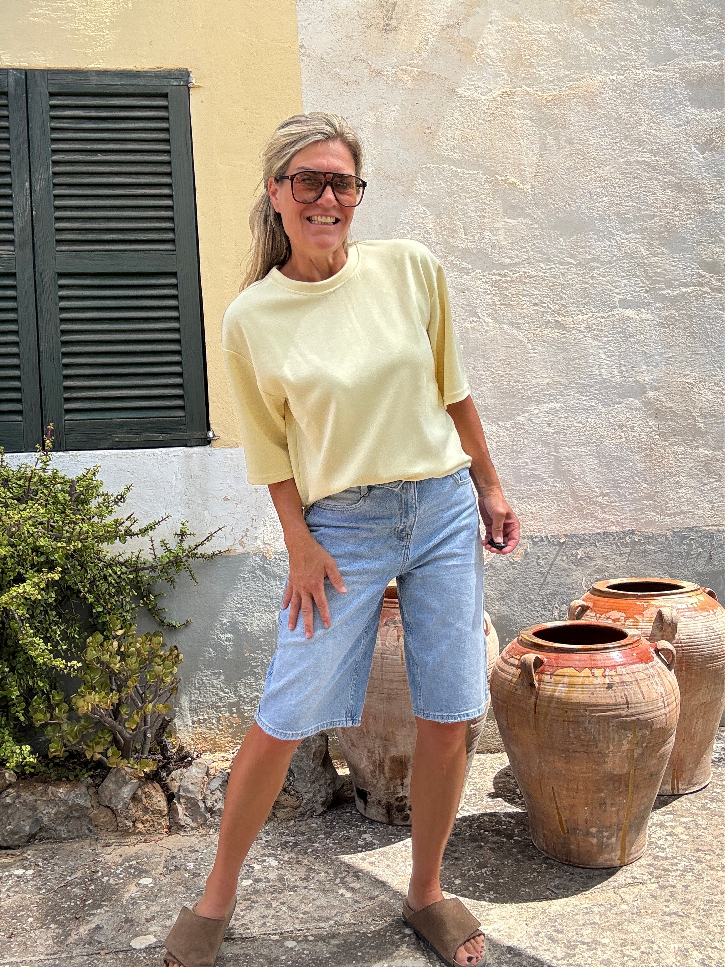 T-Shirt - Azra Boxy T-shirt - TOODAY