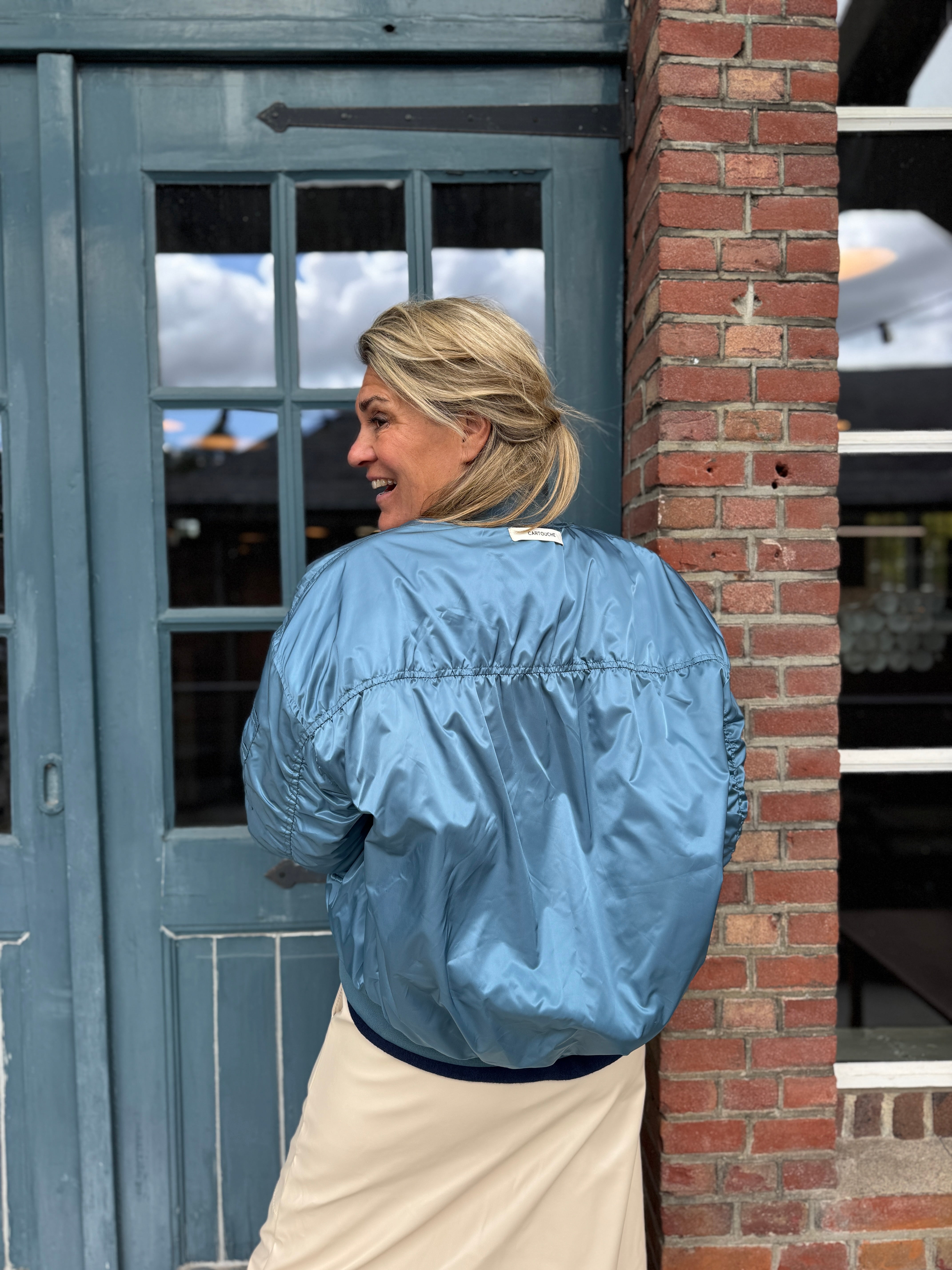 Bomber - Olivia - Cartouche by Suus