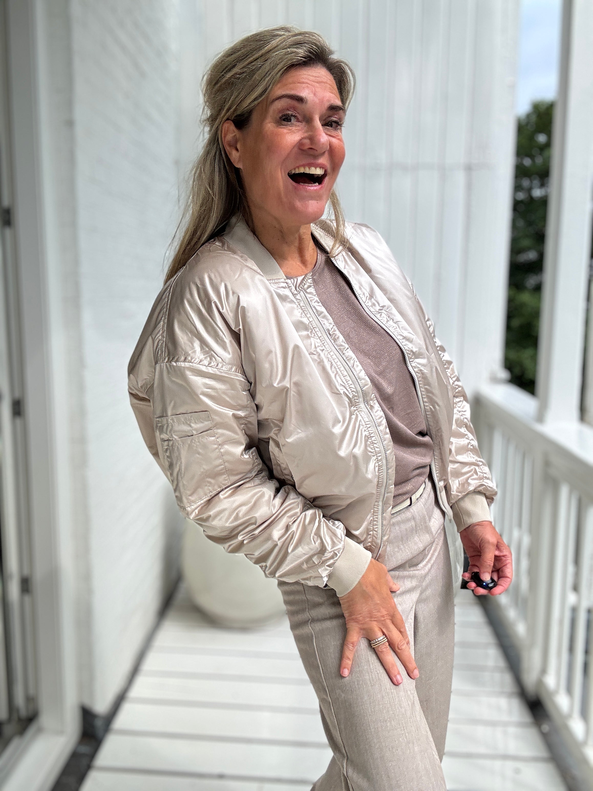 Bomber - Olivia - Cartouche by Suus
