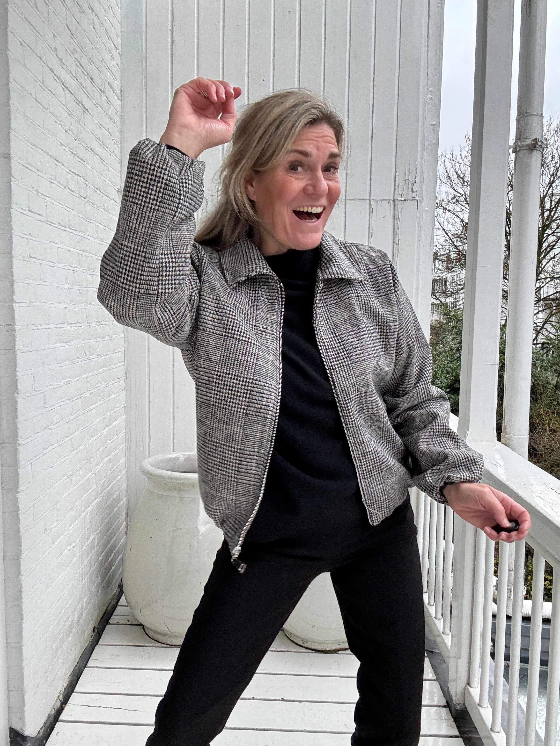 Bomber - Birgit - Cartouche by Suus