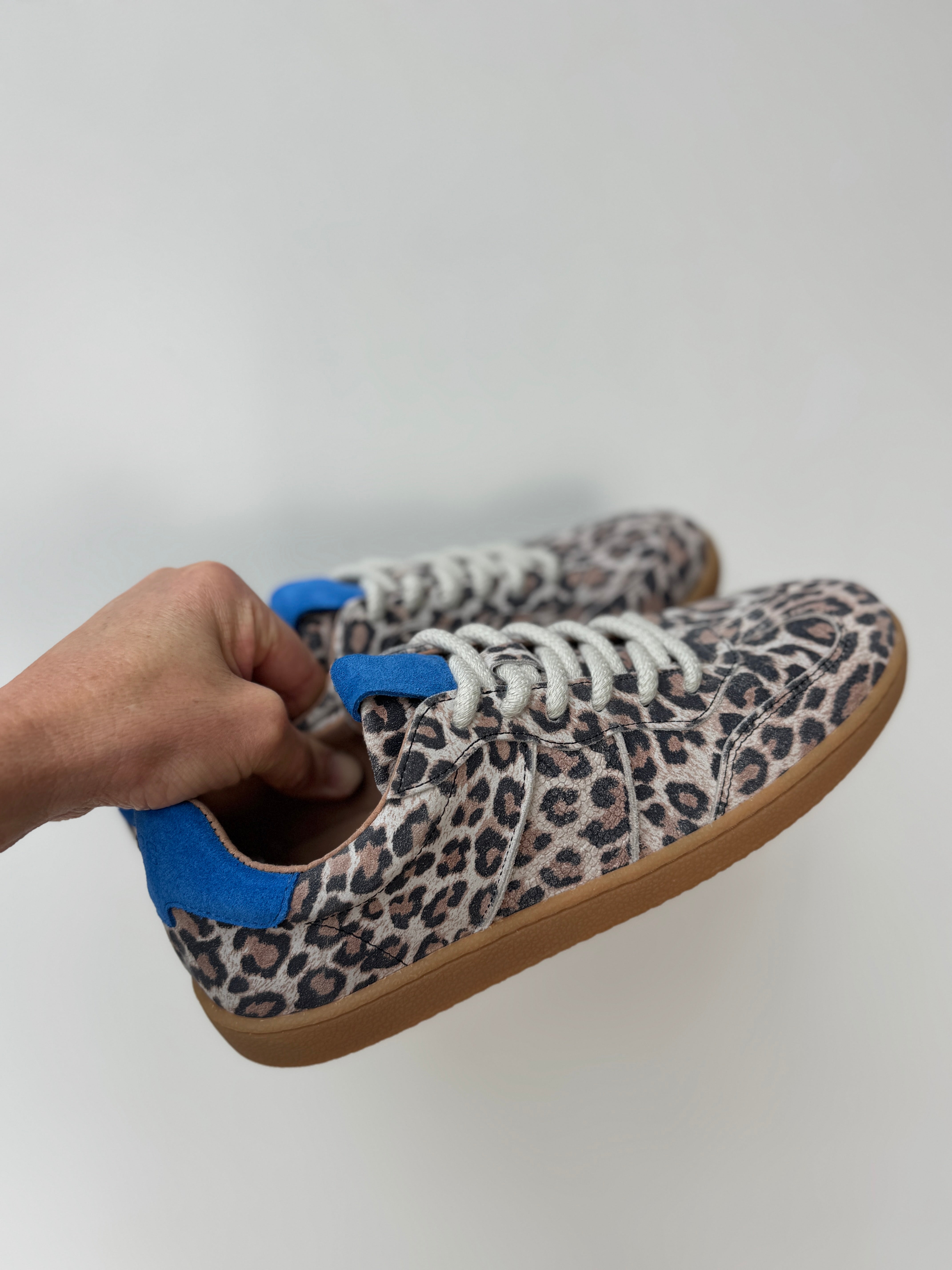 Sneakers - POONA Leopard - DWRS