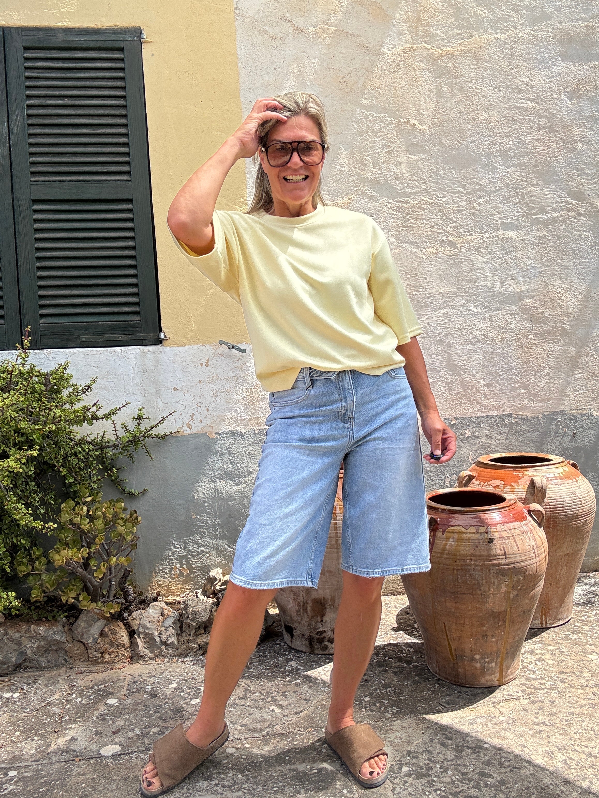 T-Shirt - Azra Boxy T-shirt - TOODAY