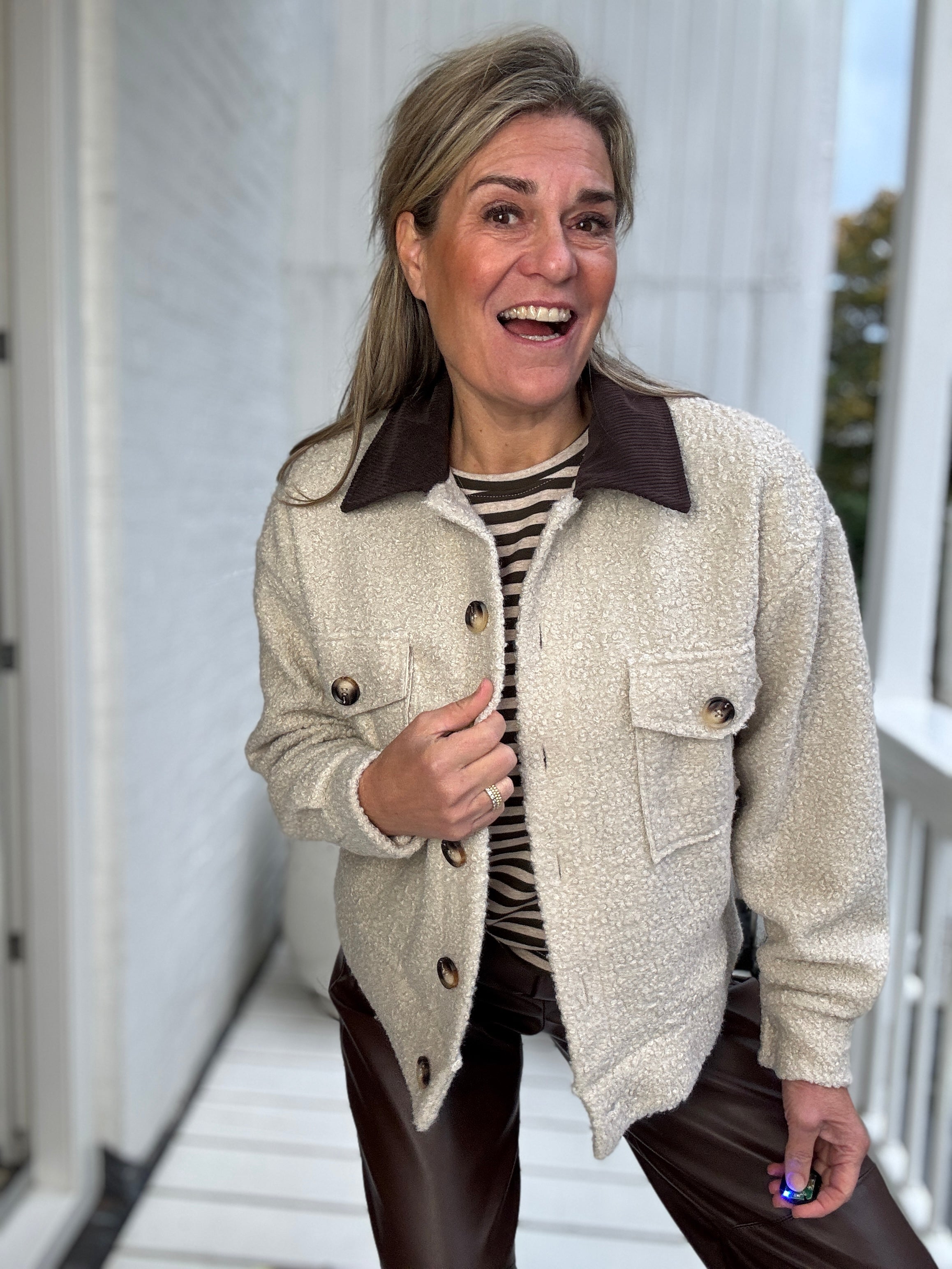 Jas - Sky - Cartouche by Suus