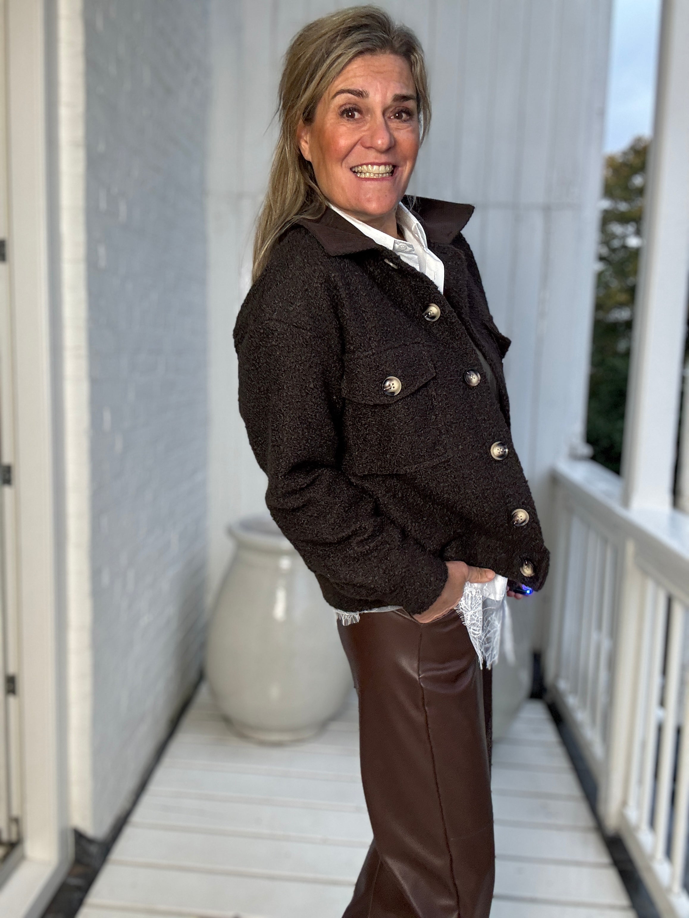 Jas - Sky - Cartouche by Suus