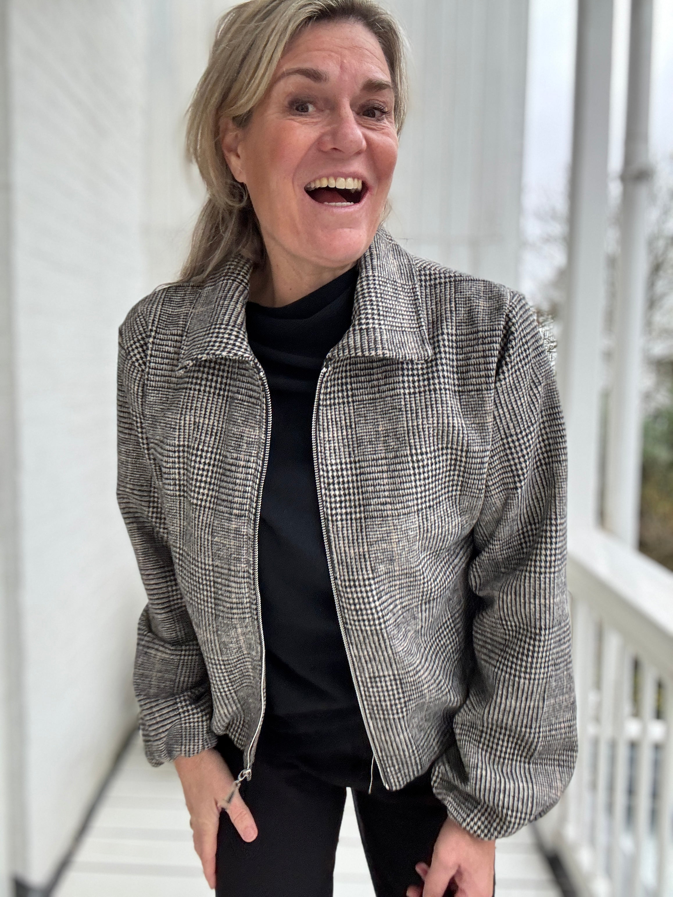 Bomber - Birgit - Cartouche by Suus