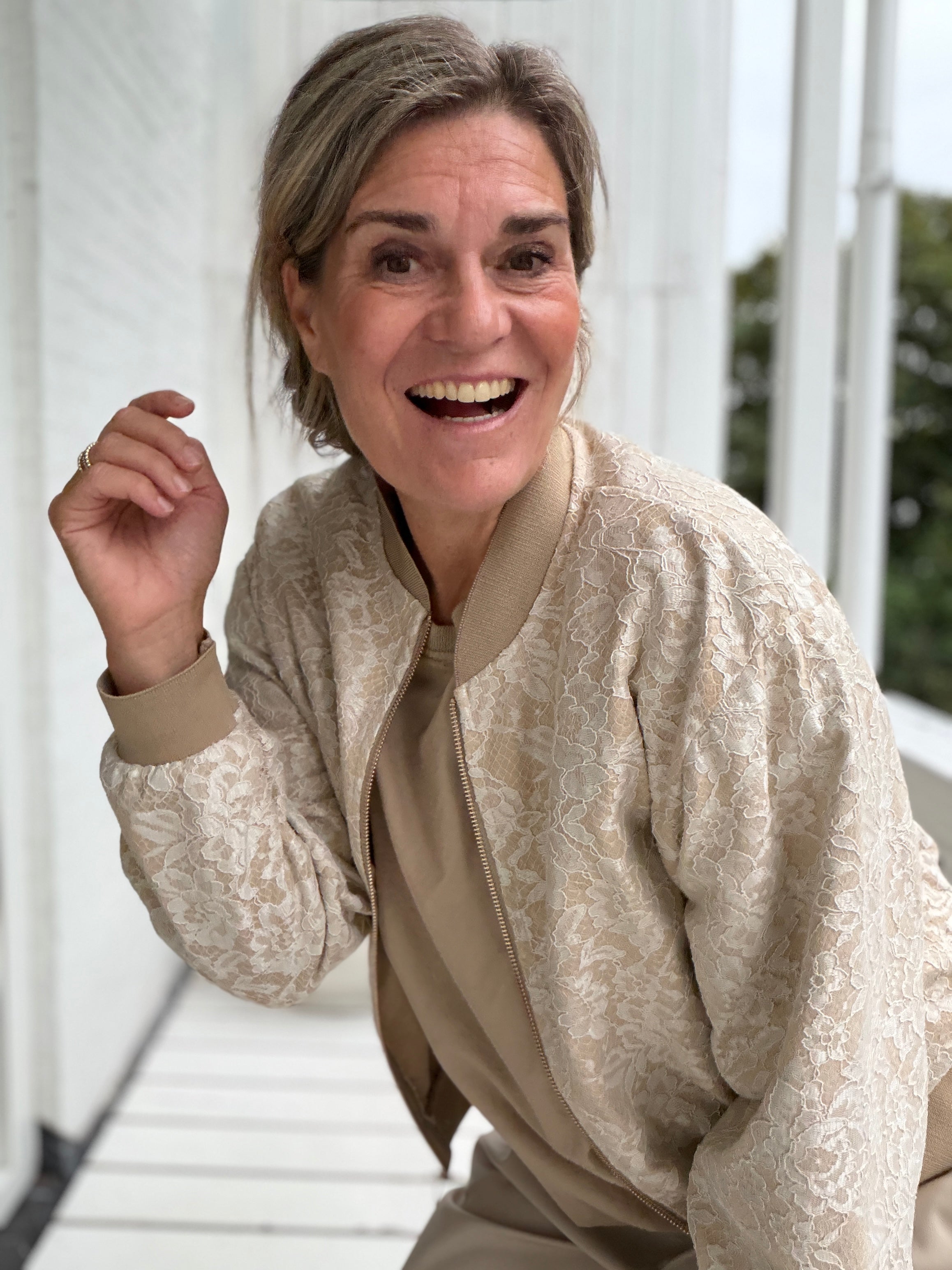 Bomber - Denise - Cartouche by Suus