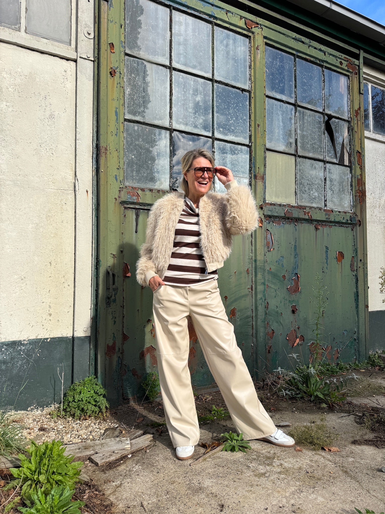 Bomber - Beertje - Cartouche by Suus