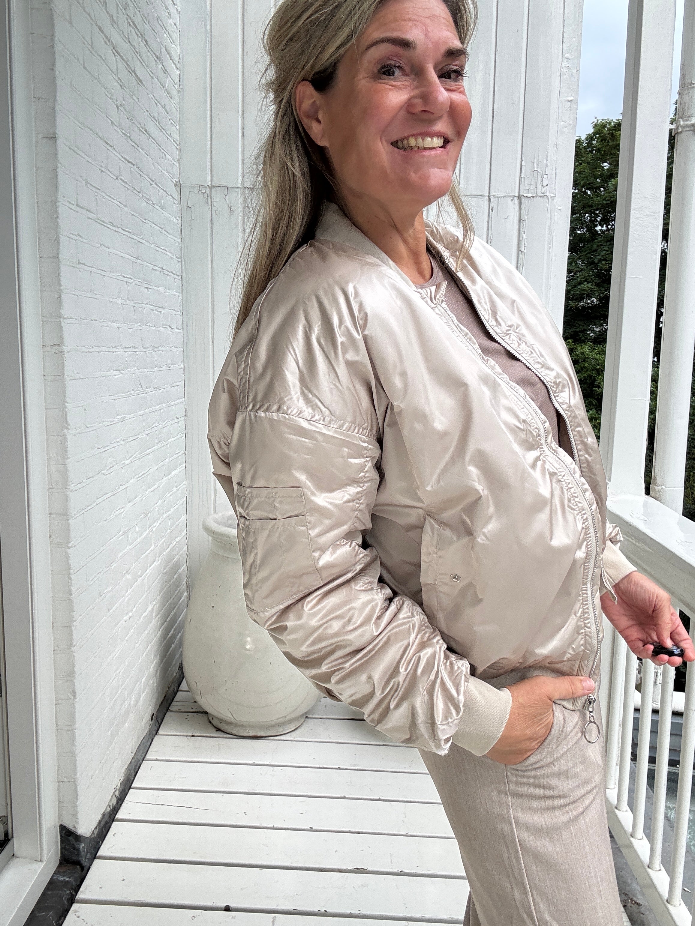 Bomber - Olivia - Cartouche by Suus