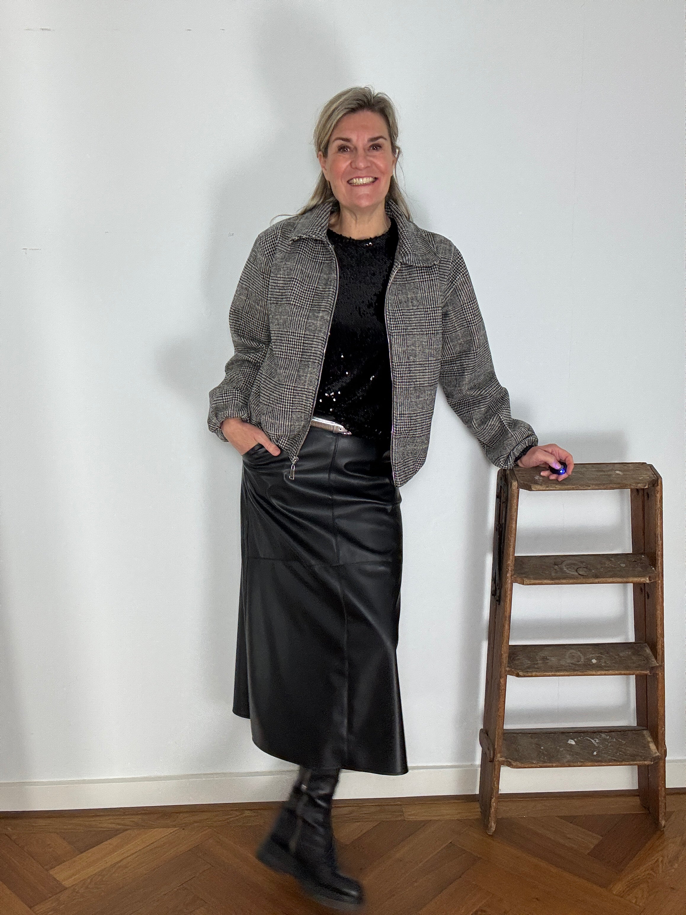 Bomber - Birgit - Cartouche by Suus