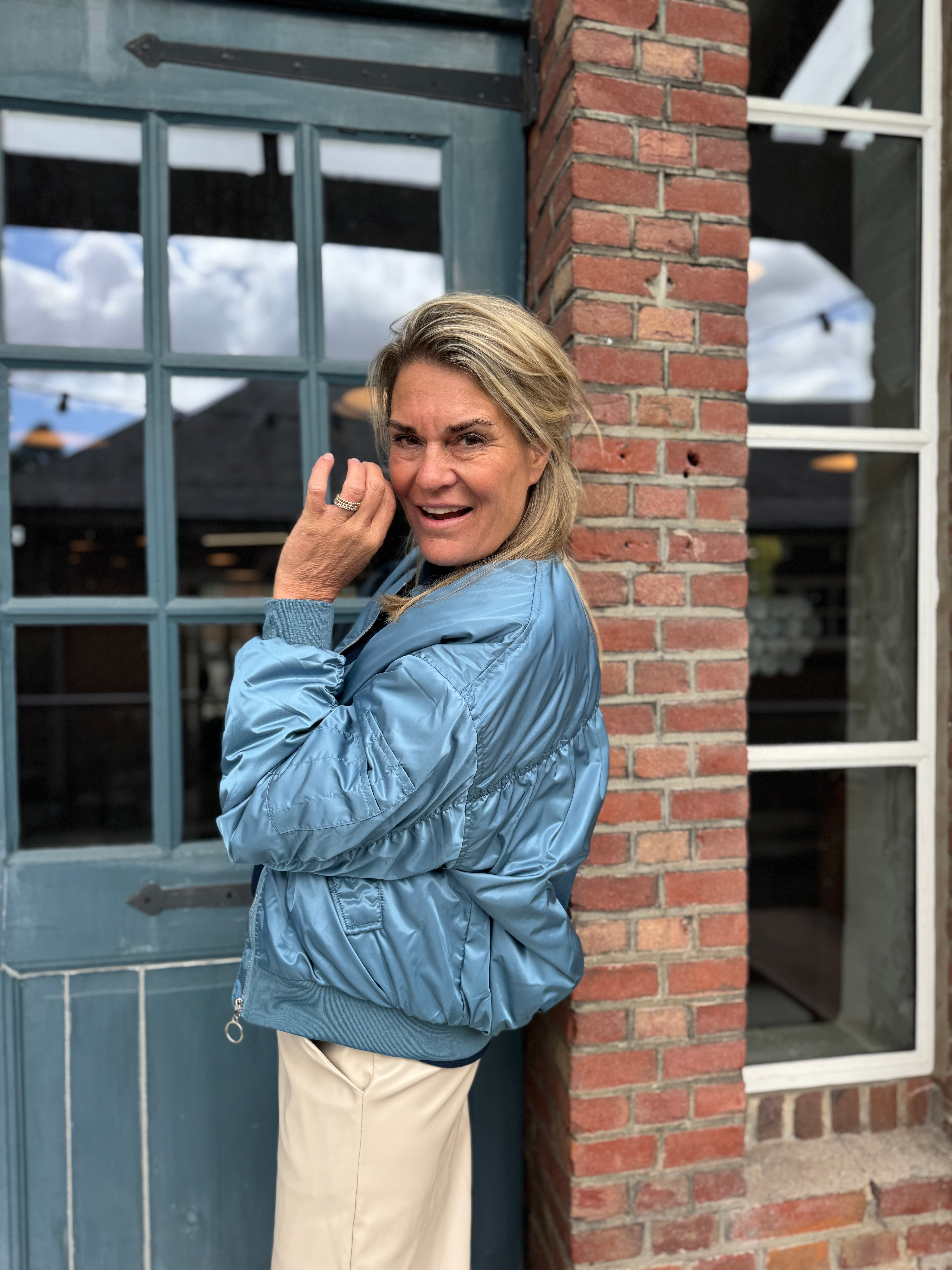 Bomber - Olivia - Cartouche by Suus