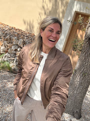 Bomber - Olivia - Cartouche by Suus