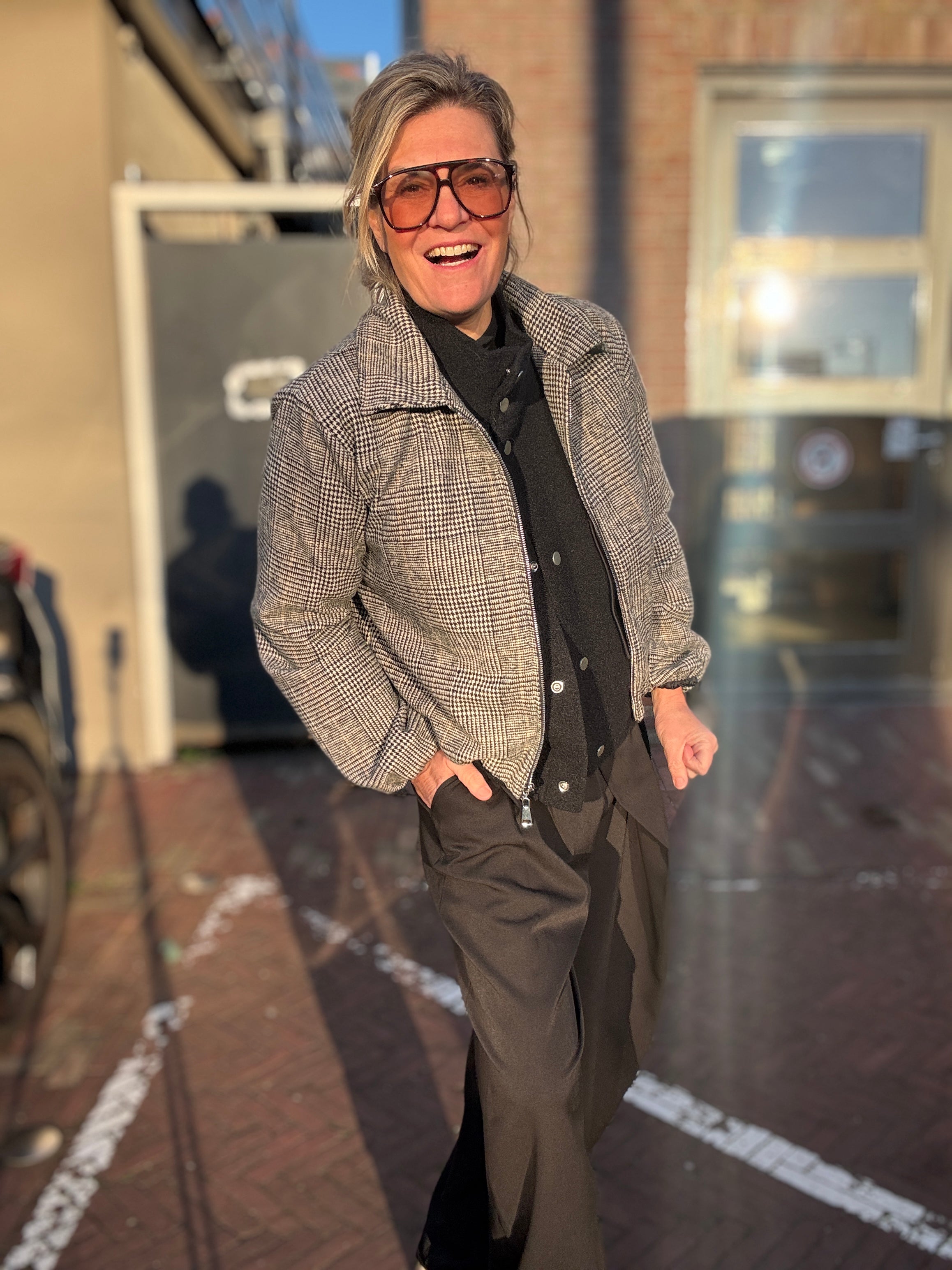 Bomber - Birgit - Cartouche by Suus