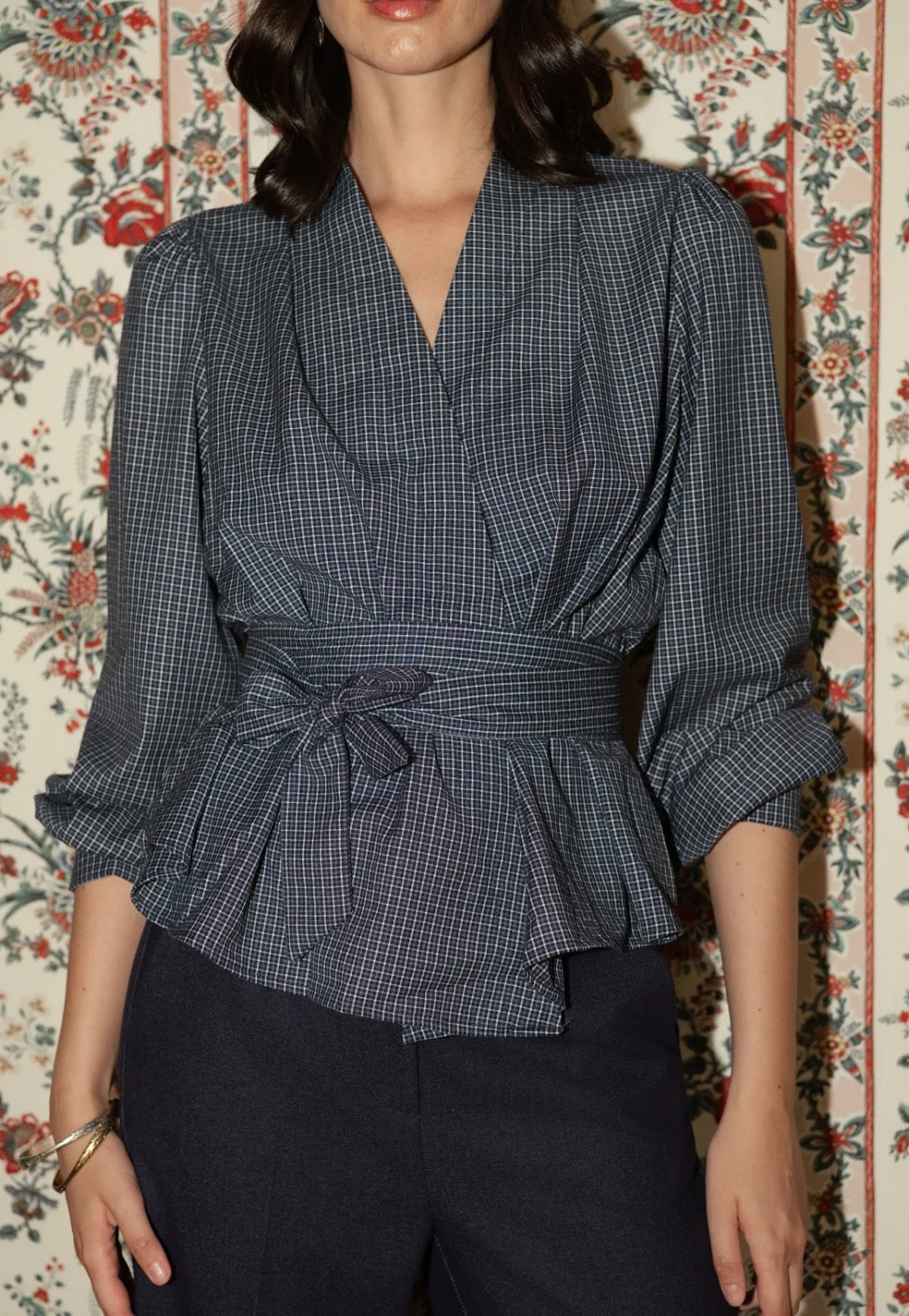 Wikkelblouse Aria met ceintuur in navy