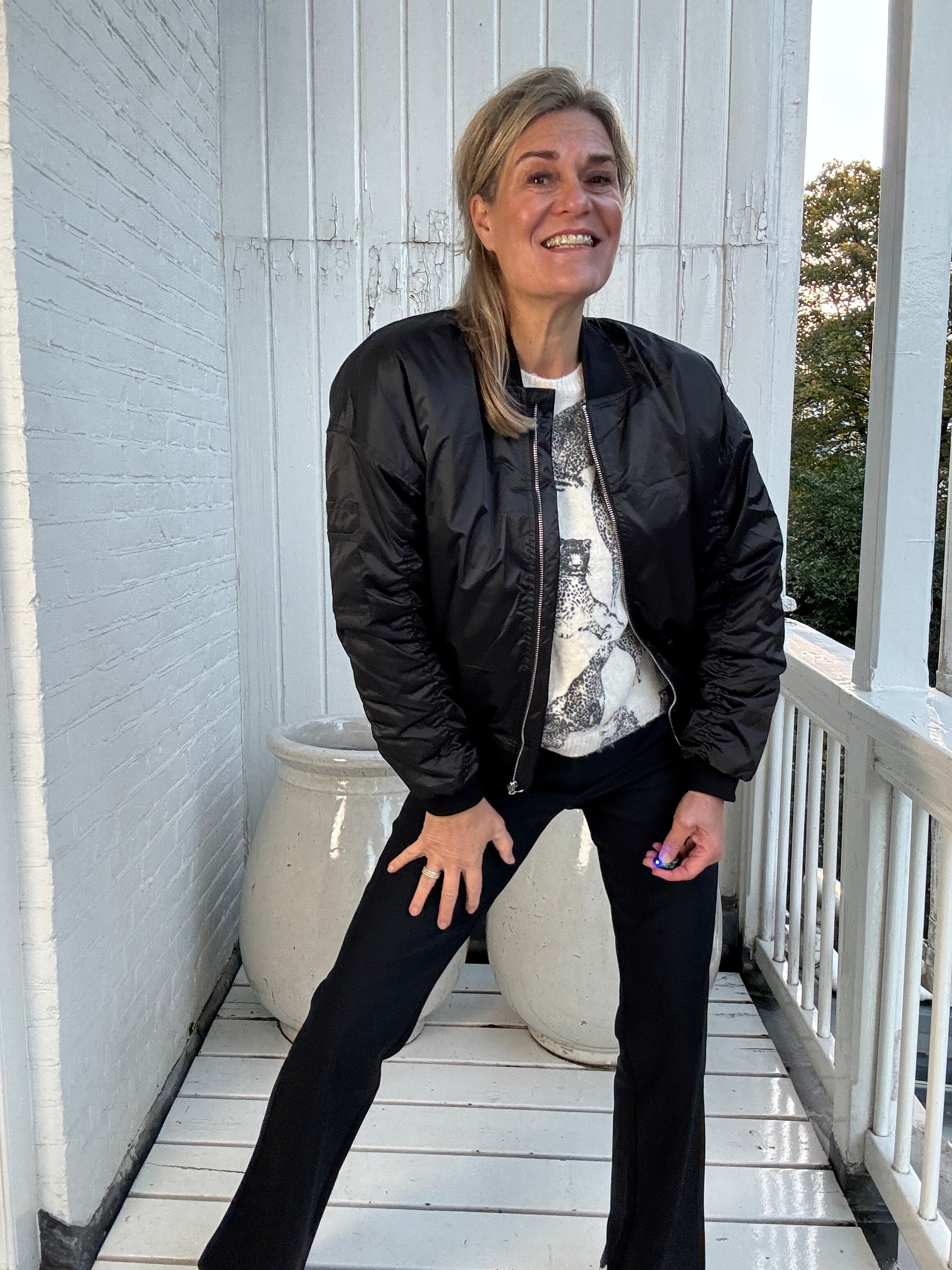 Bomber - Olivia - Cartouche by Suus