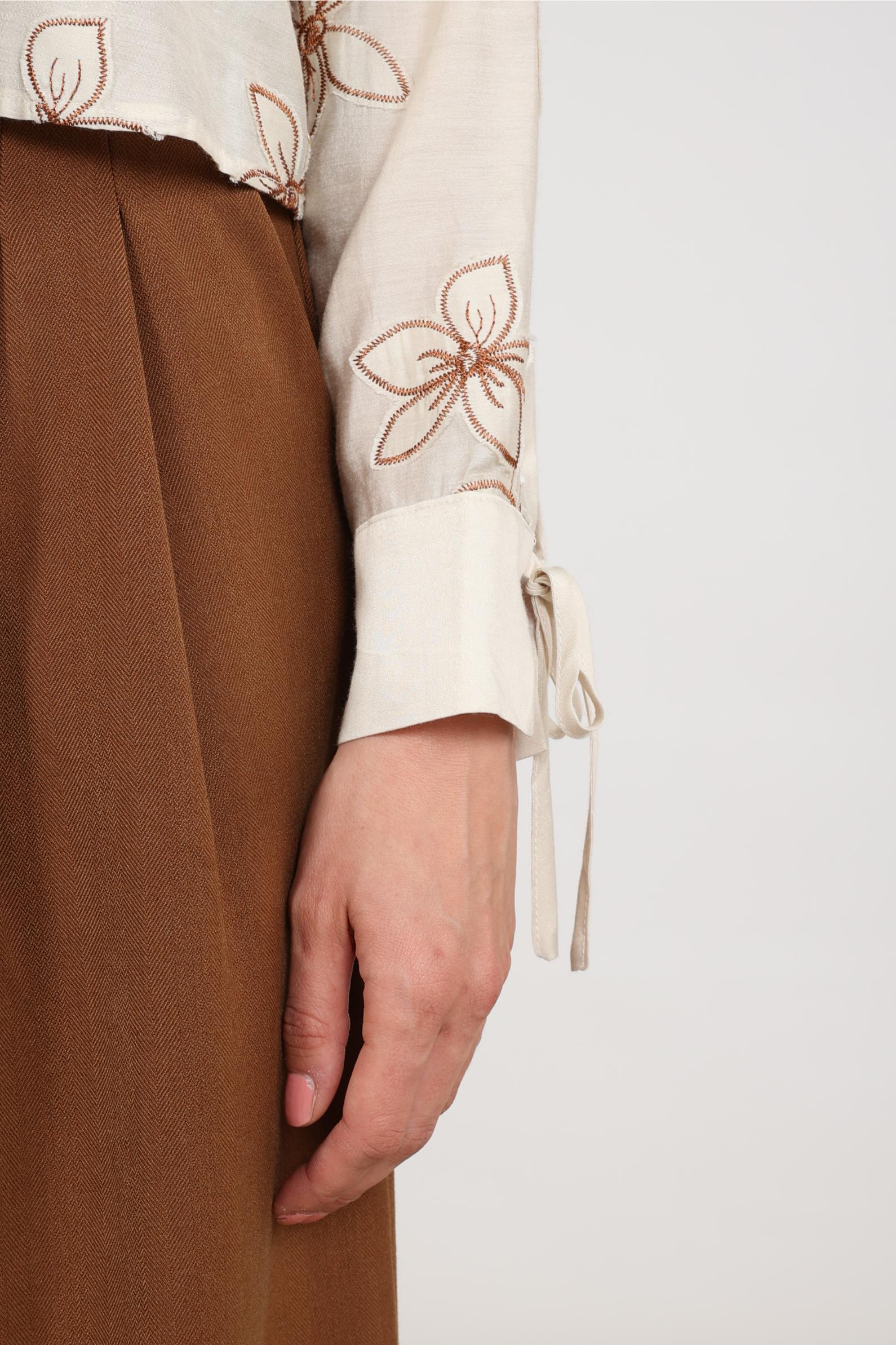 Bailey Blouse Flower - Nukus