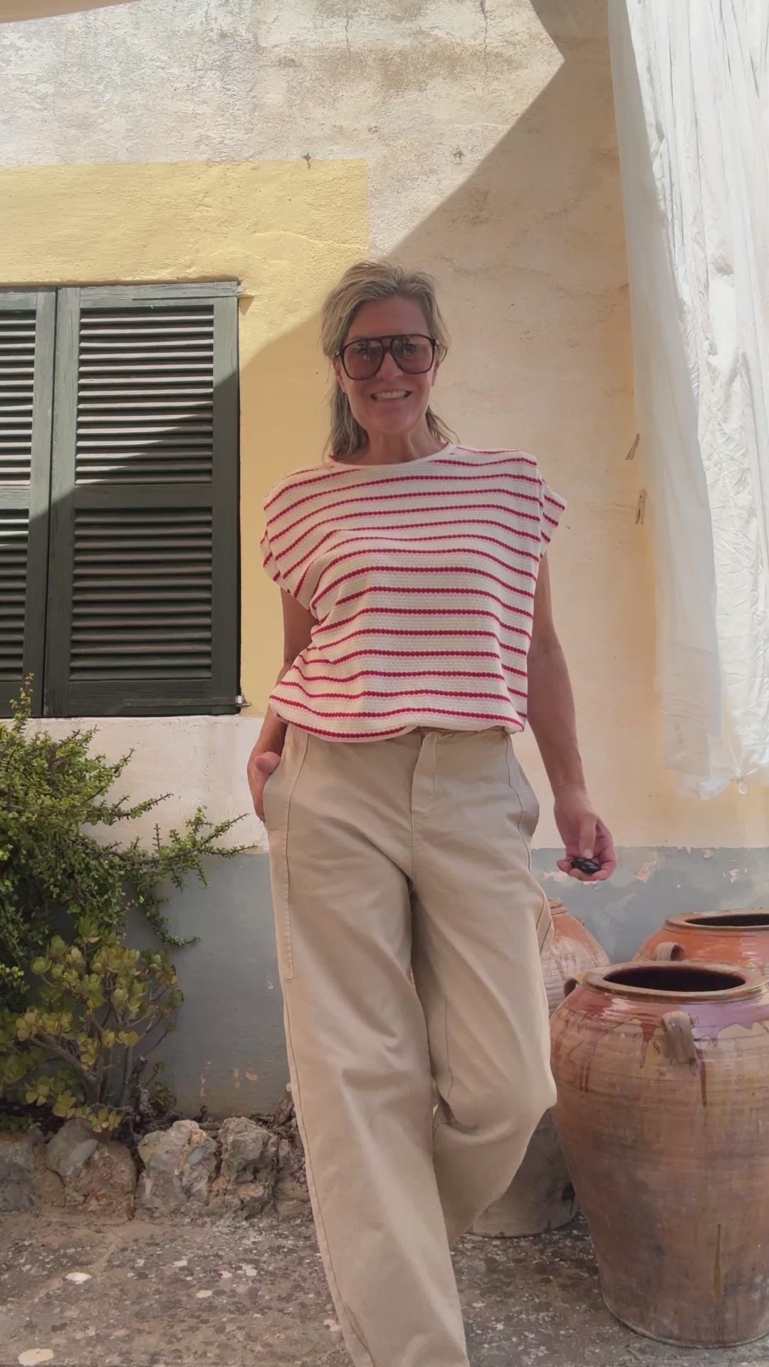 Carica video: Top - Dolly - Cartouche by Suus