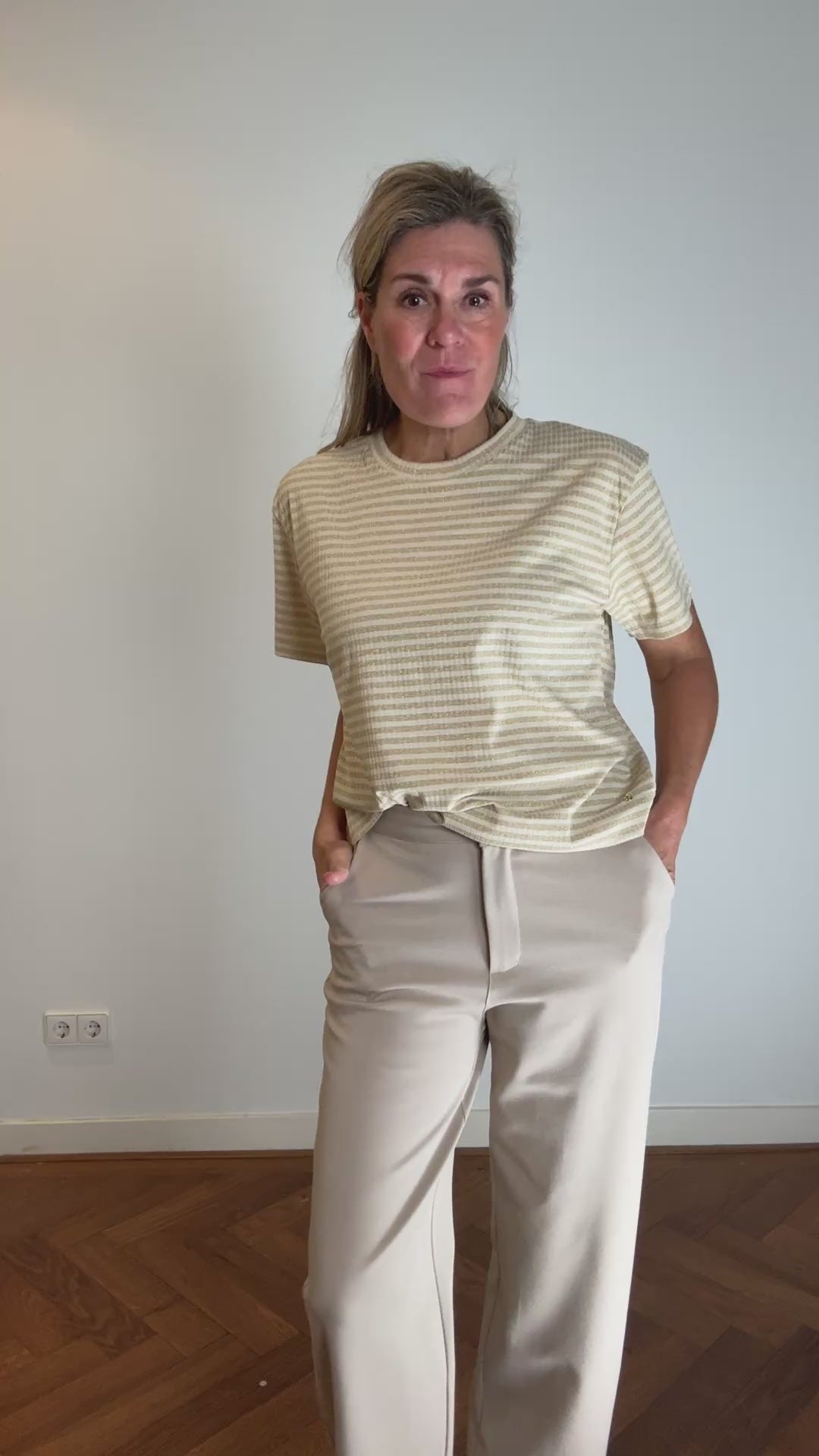 Carica video: Shirt - Jaine stripe - Nukus