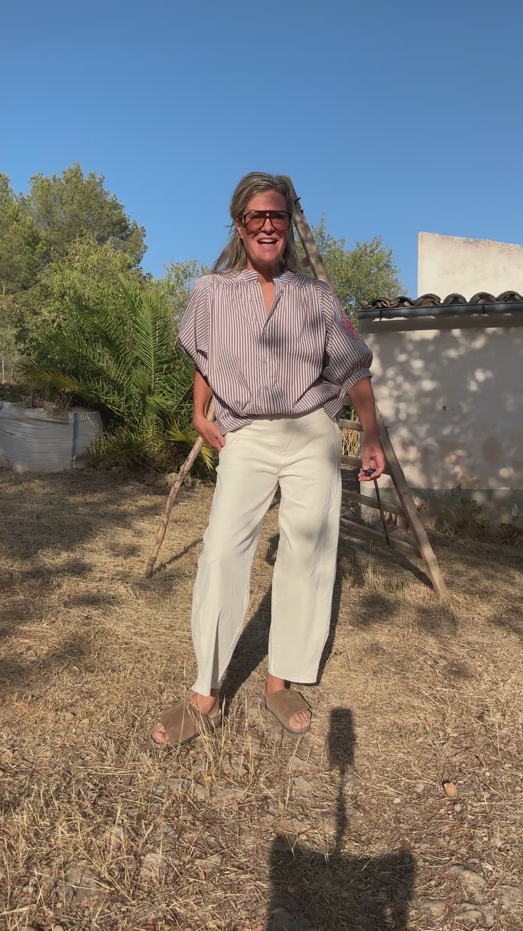 Carica video: Blouse - Gigi - Cartouche by Suus