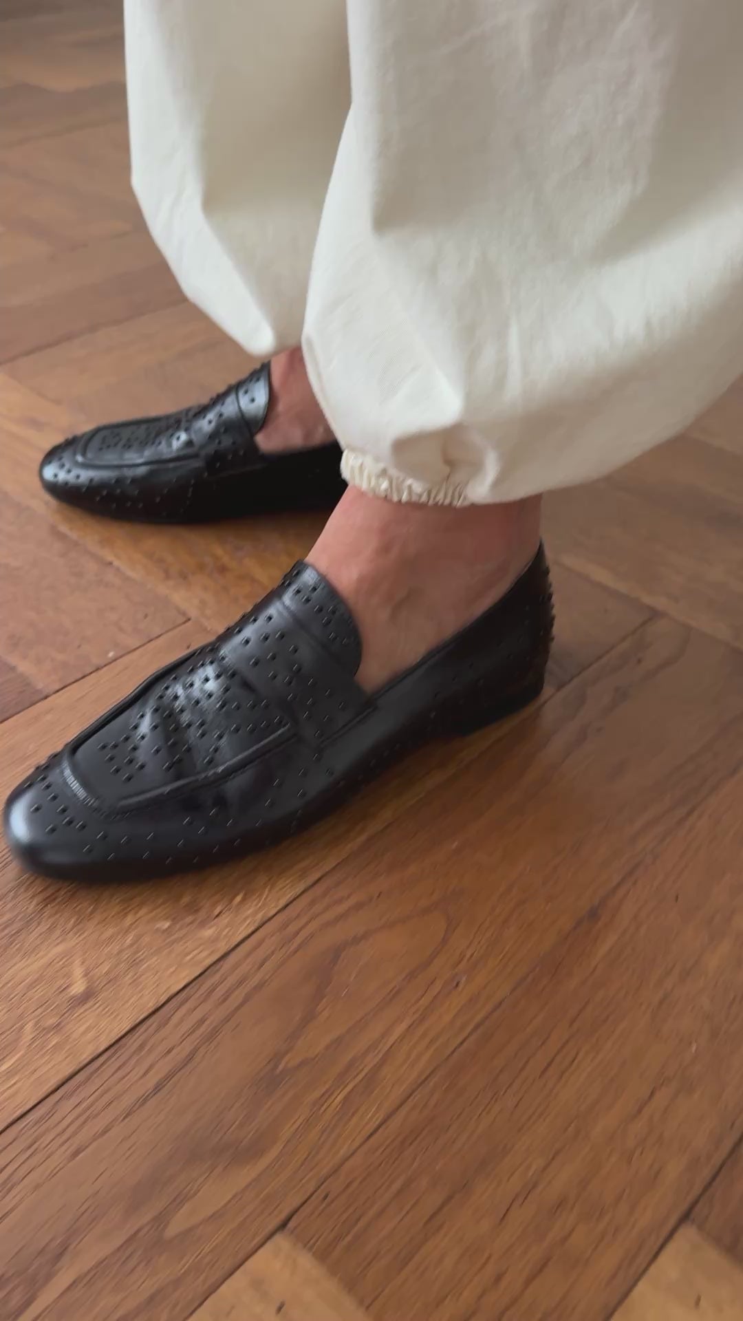 Video laden: Loafer - Sia - babouche